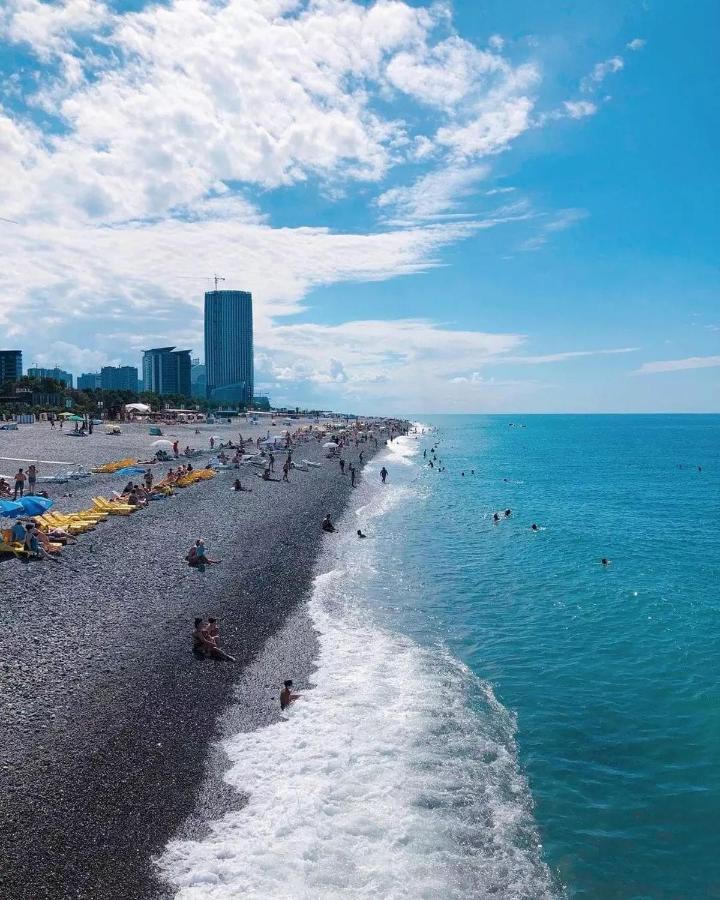 Batumi Sea Line Aparthotel Exterior foto